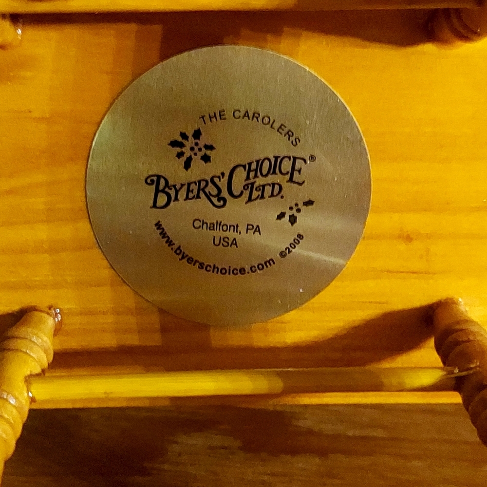 Byer's Choice Rocking Chair Witch - Picture 9 of 10